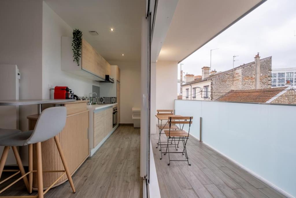 Le Trianon - Parking Prive Apartman Reims Kültér fotó