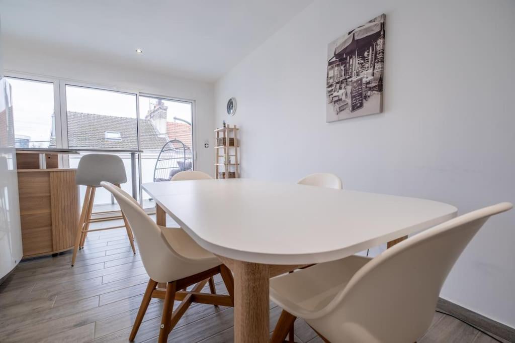 Le Trianon - Parking Prive Apartman Reims Kültér fotó
