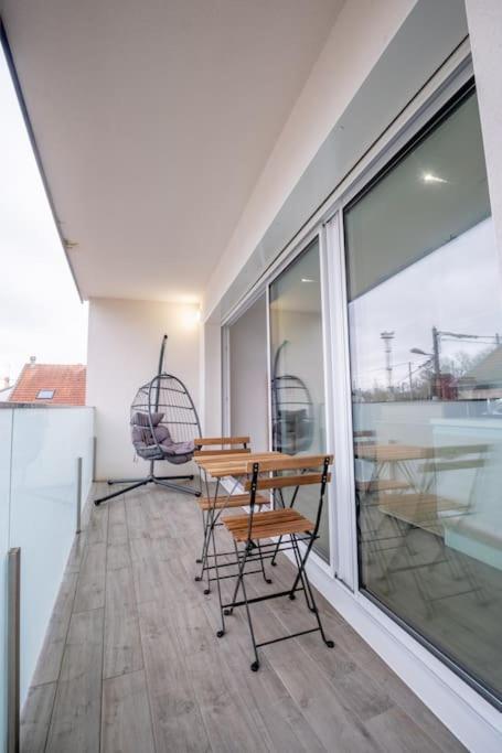 Le Trianon - Parking Prive Apartman Reims Kültér fotó