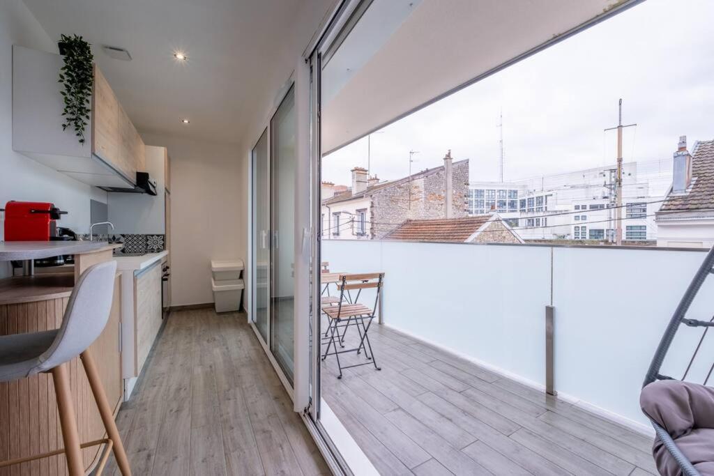 Le Trianon - Parking Prive Apartman Reims Kültér fotó