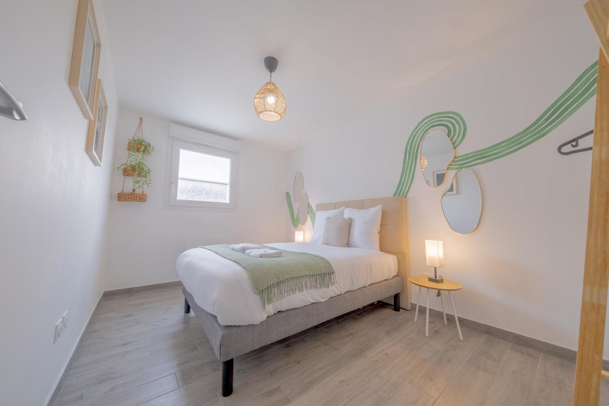 Le Trianon - Parking Prive Apartman Reims Kültér fotó