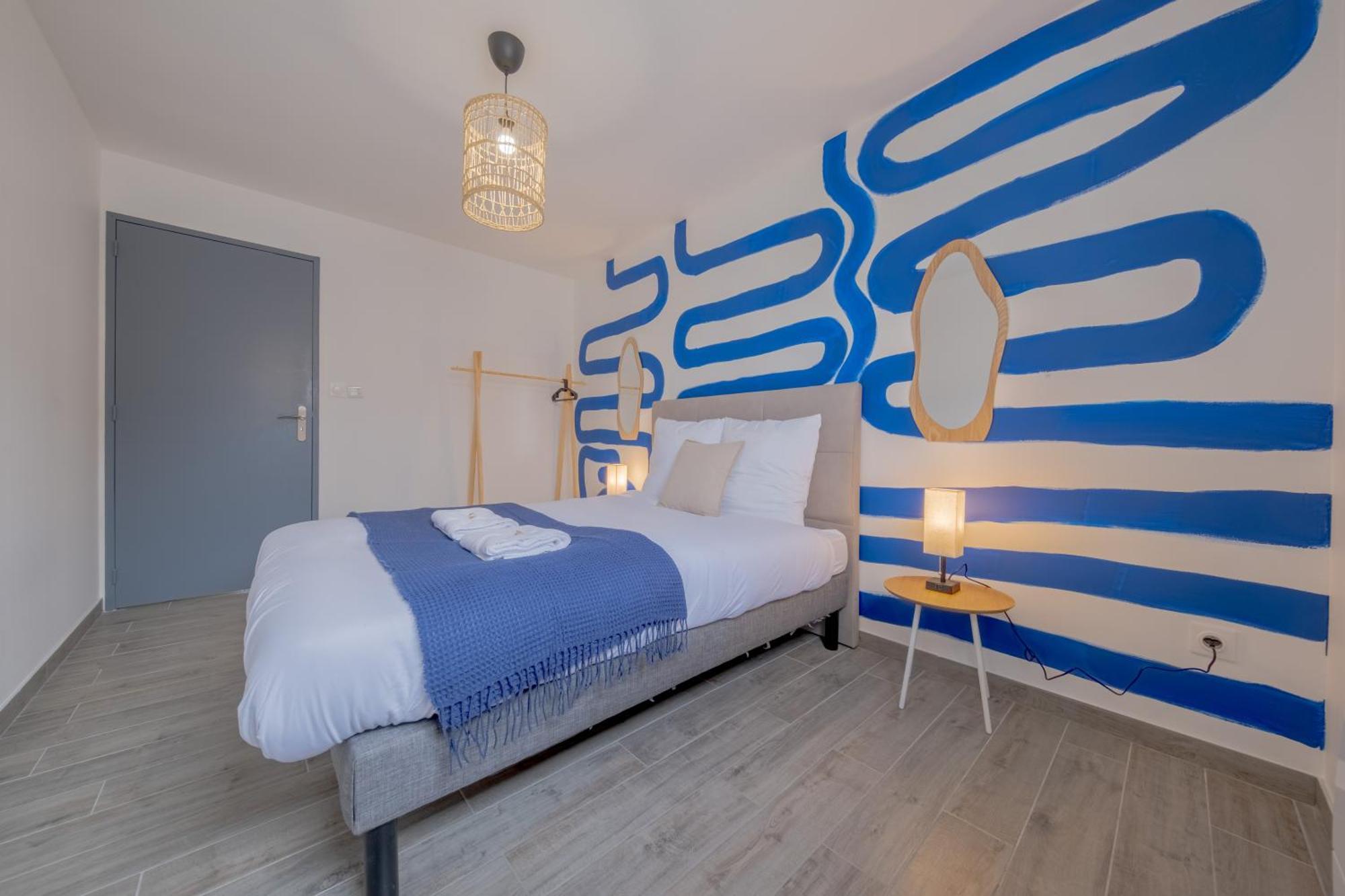 Le Trianon - Parking Prive Apartman Reims Kültér fotó
